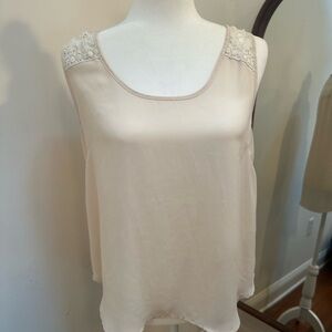 Ivory sleeveless crochet lace back top size medium fun2fun cream